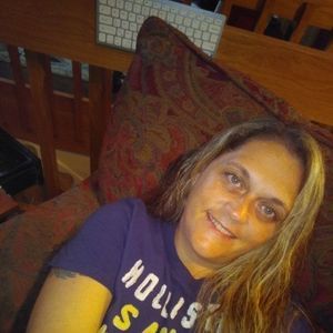 Meet your Posher, Angie